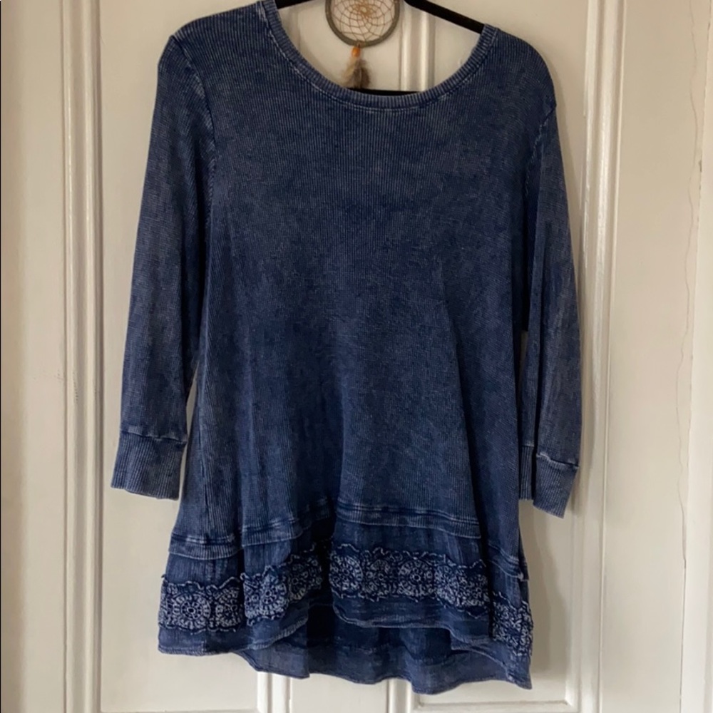 Francescas quarter length sleeve shirt